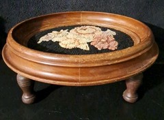 ANTIQUE WOODEN FOOTSTOOL EXQUISITE FLORAL RUG 5.5 T X14 L 12 W