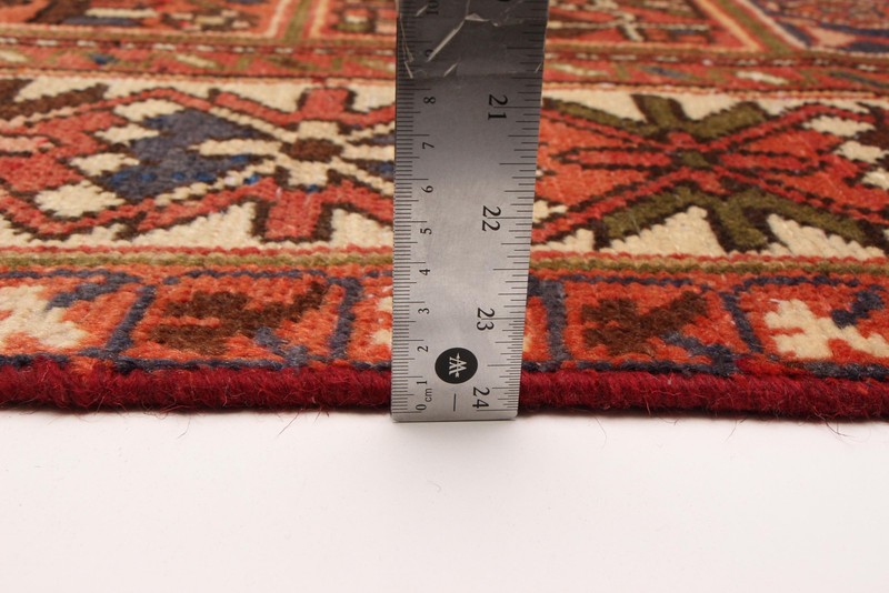 Vintage 6'6" x 9'6" Traditional Hand Knotted Vegetable Dye Wool Area Rug gallery