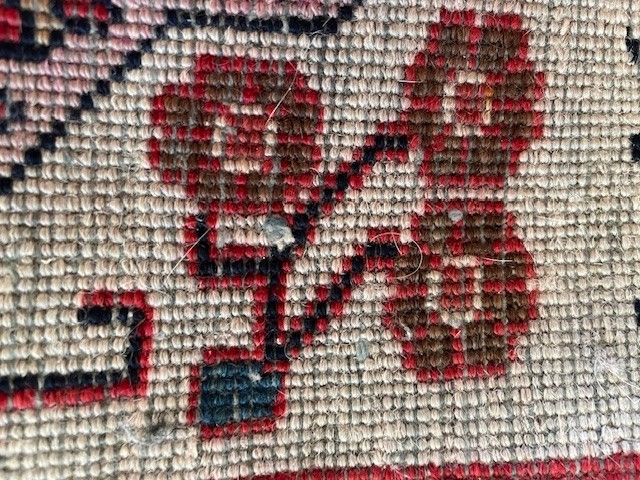 4'7' x 7'8" Heriz design carpet - Hand knotted ***REDUCED*** gallery