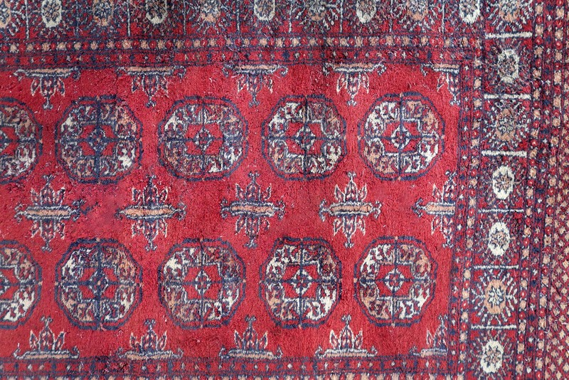 Handmade vintage Uzbek Bukhara rug 3.2' x 4.9' (100cm x 151cm) 1950s - 1C1033 gallery