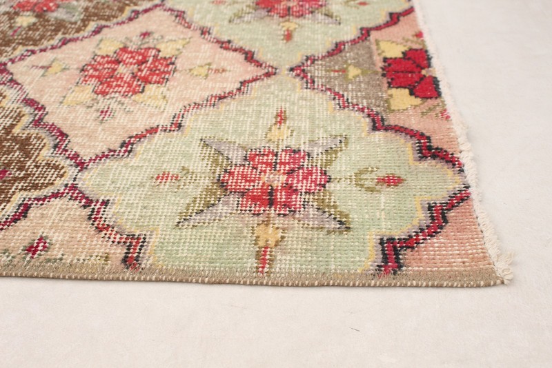Vintage 5'9" x 9'8" Traditional Hand Knotted Vegetable Dye Wool Area Rug gallery