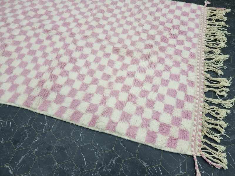 Moroccan Handmade Beni Ourain Rug 5'x7'7" Berber Checkered Pink White Carpet gallery