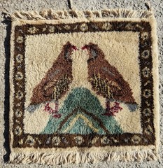 Gorgeous Handmade Wool Chukar Birds Rug from Turkey – 54 cm x 49 cm