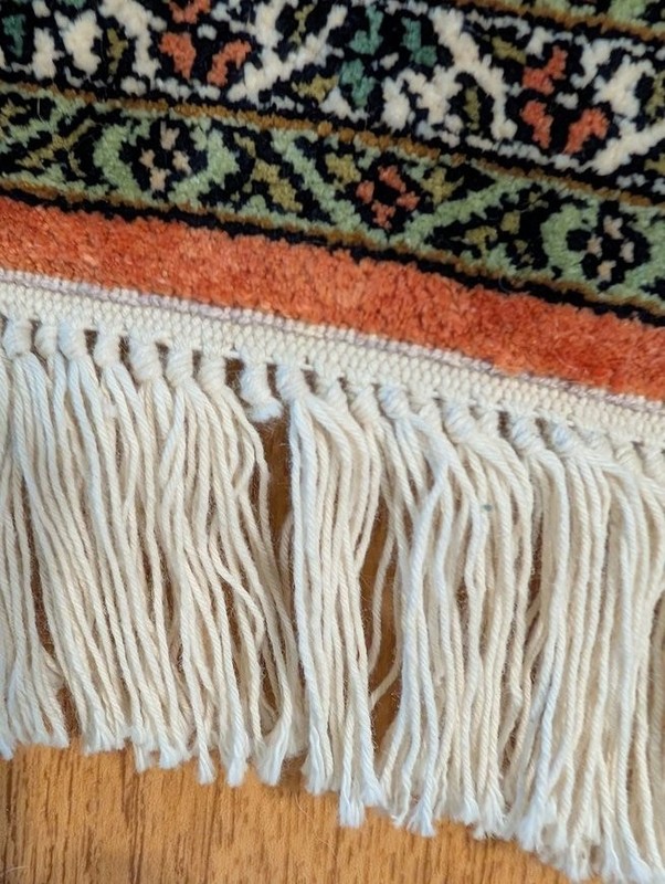 Hand-knotted, Feraghan 4'x6' Wool/Silk Rug, minor dmg, no walk on, or smoking gallery
