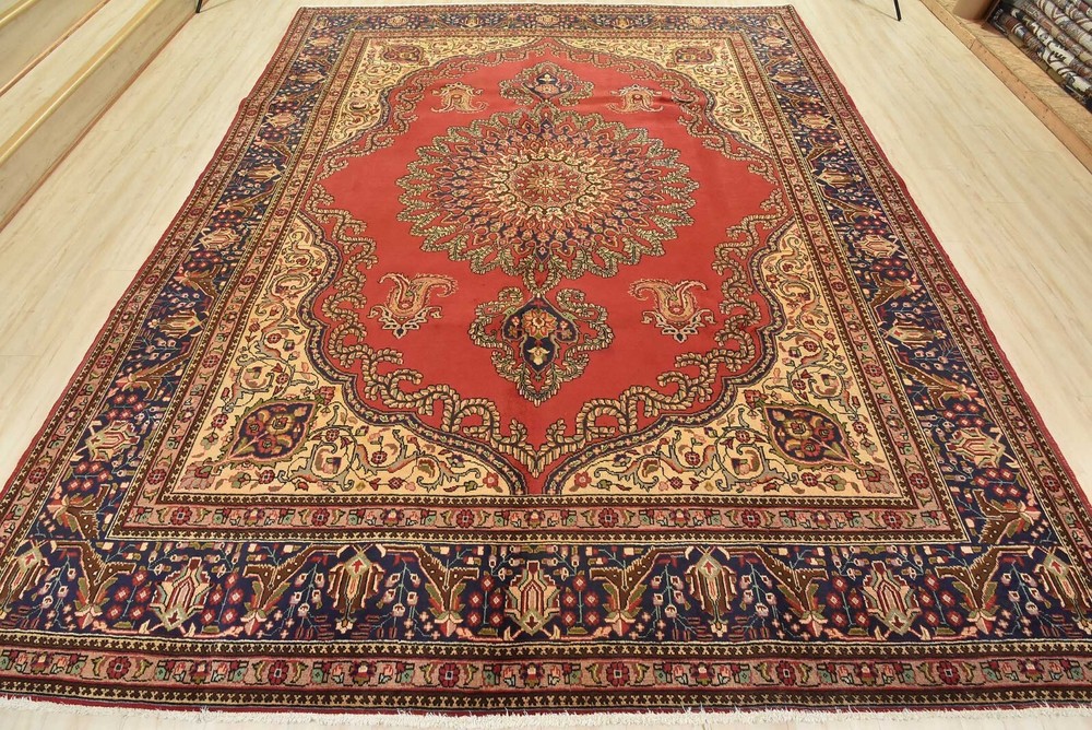 Vintage Oriental 10’2” x 12’6” Red Wool Traditional Hand-Knotted Area Rug