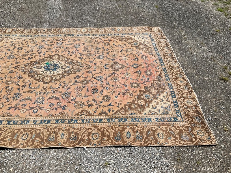 7' X 10' Vintage Distressed Per'sian Handmade Wool Rug gallery