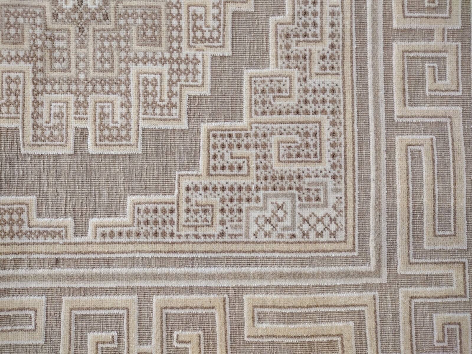 Gorgeous Romanian Khotan Design Geometric Design Beige 100% Wool 9' x 12' Rug gallery