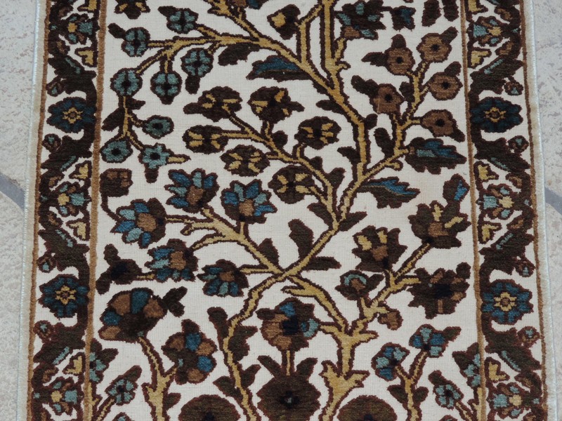 2x4ft. Handmade Art Silk Shahin Tree of Life Runner gallery