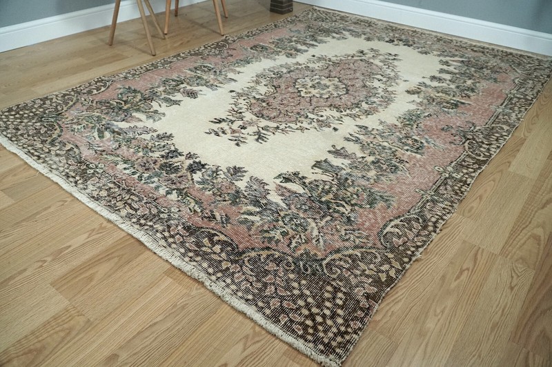 Boho Decor Rug, Vintage Turkish Rug, Beige Pink Brown Carpet 5.64x7.91 ft H-2470 gallery