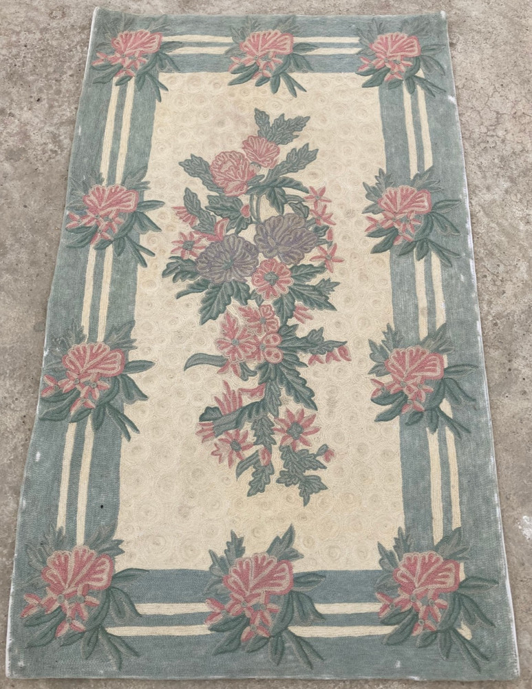 Vintage Handmade Kashmiri Floral Wool Chain Stitch Rug 98x59 cm