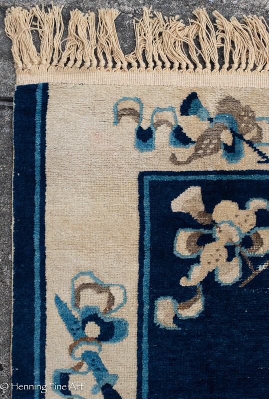 Beautiful Antique Oriental Rug Blue & Cream Design w/ sword, Measures 67 x 37 gallery