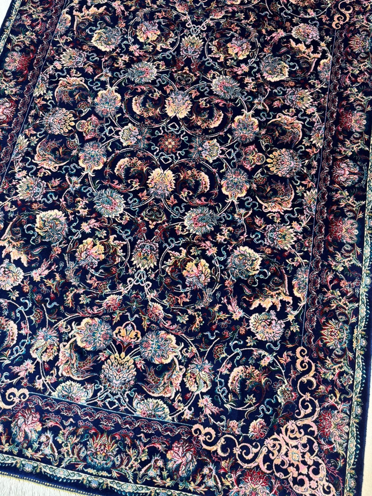 Silk Rug 3 x 5 Feet Soft Floral Pattern Antique Design Premium Quality 91 x 152 gallery