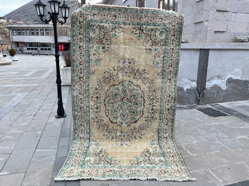 5.1x9.2 Vintage Oushak Rug – Mint Green & Beige Floral Hand-Knotted Turkish Rug gallery