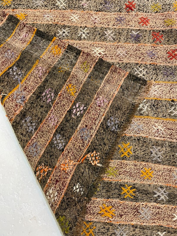 Antique Oriental Hand-Knotted Wool Area Rug Charcoal/Ivory/Red/Blue 6'7" x 9'5" gallery