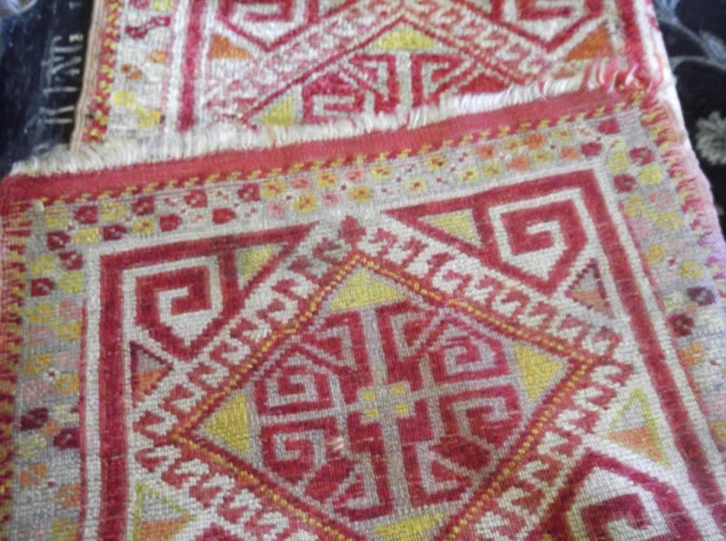 ANTIQUE RUG / PRAYER MAT ? 36" X 19.5" YELLOW OCHRE DIAMOND CENTRE VELVET FEEL gallery