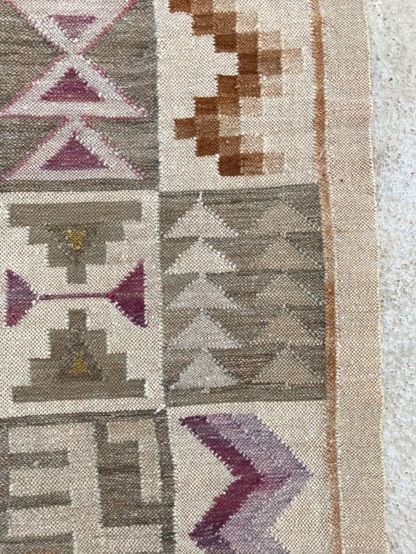 Vintage Handmade Traditional Turkish Anatolian Wool Kilim Area Rug 144x113 cm gallery