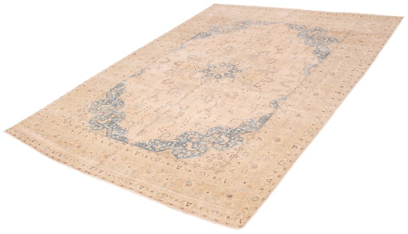 Vintage 9'4" x 12'6" Traditional Hand Knotted Vegetable Dye Wool Area Rug gallery