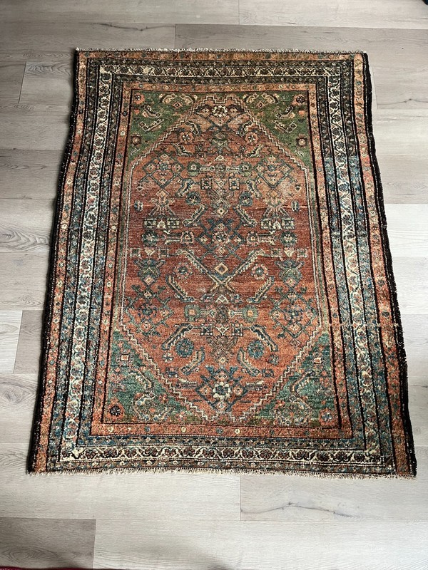 Antique Oriental Rug, coloration and design like that of Heriz Serapi gallery