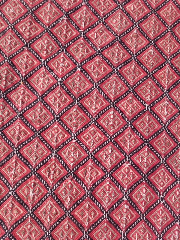 Fine Vintage Traditional Hand Made Oriental Wool Beige Pink Kilim 113x76cm gallery