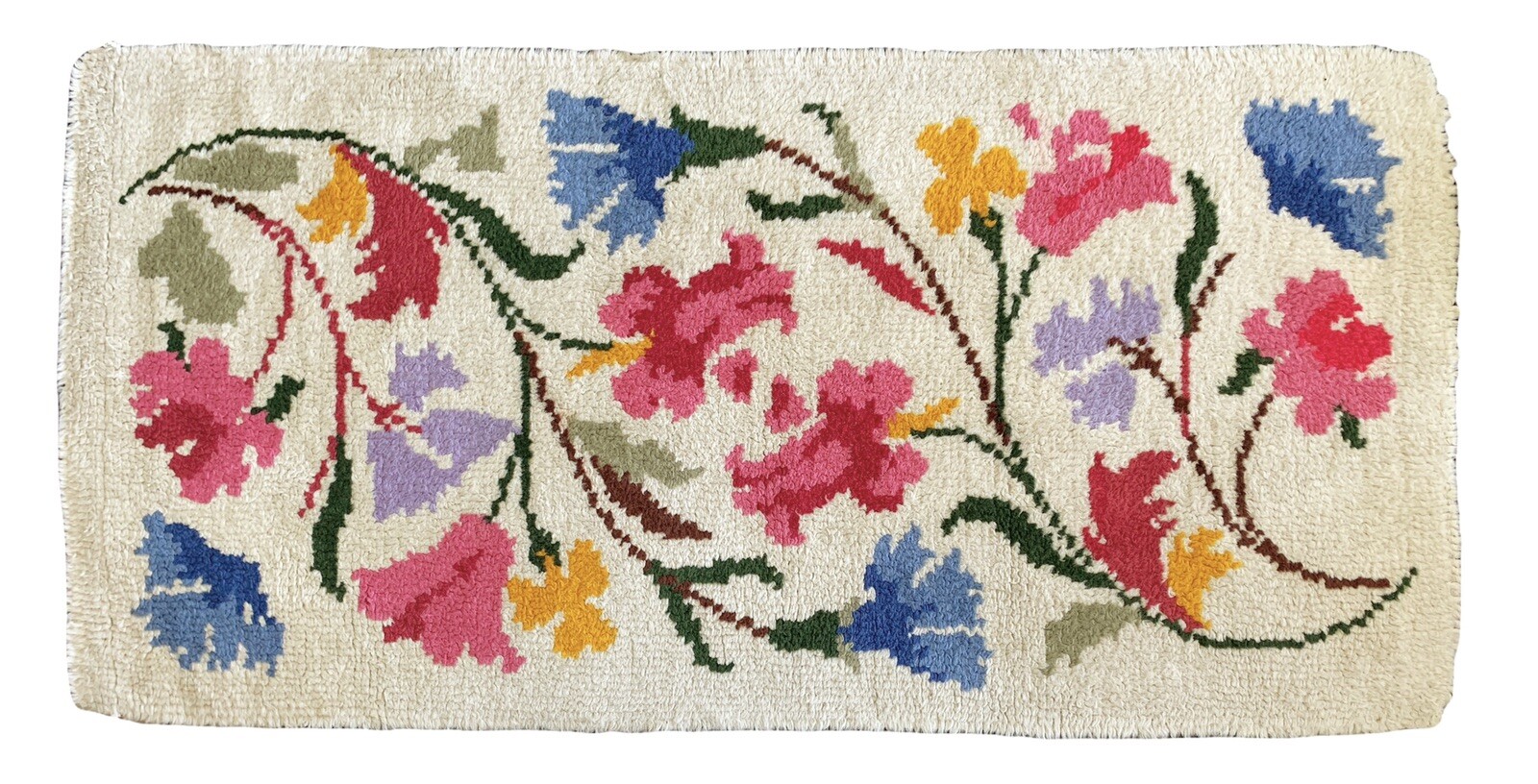 Vintage Hand Made American Hooked Rug Wool ~ Flowers ~ Floral 4'5" x 2'2" gallery