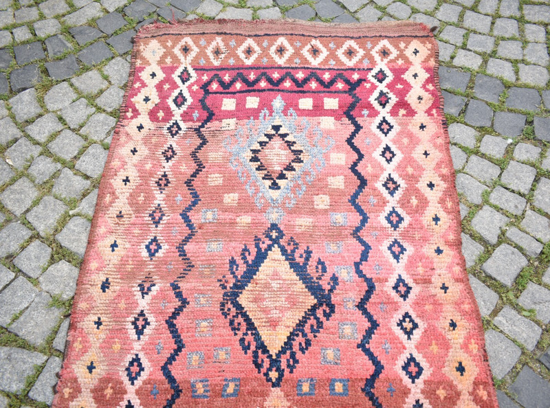 Fabulous Antique Rug 43'' x 98'' Collector's Item Moroccan Worn Rug Hand-knotted gallery