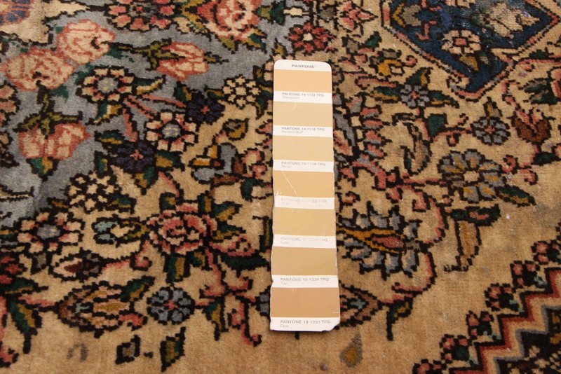 Vintage 3'11" x 5'11" Traditional Hand Knotted Vegetable Dye Wool Area Rug gallery