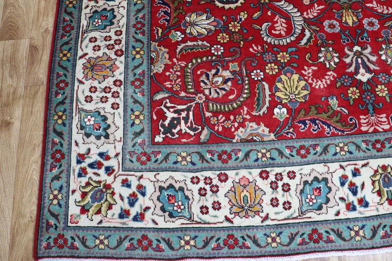 Fine Oriental Carpet 320x223cm (10’6” x 7’4”) Hand Knotted Wool Red Floral gallery