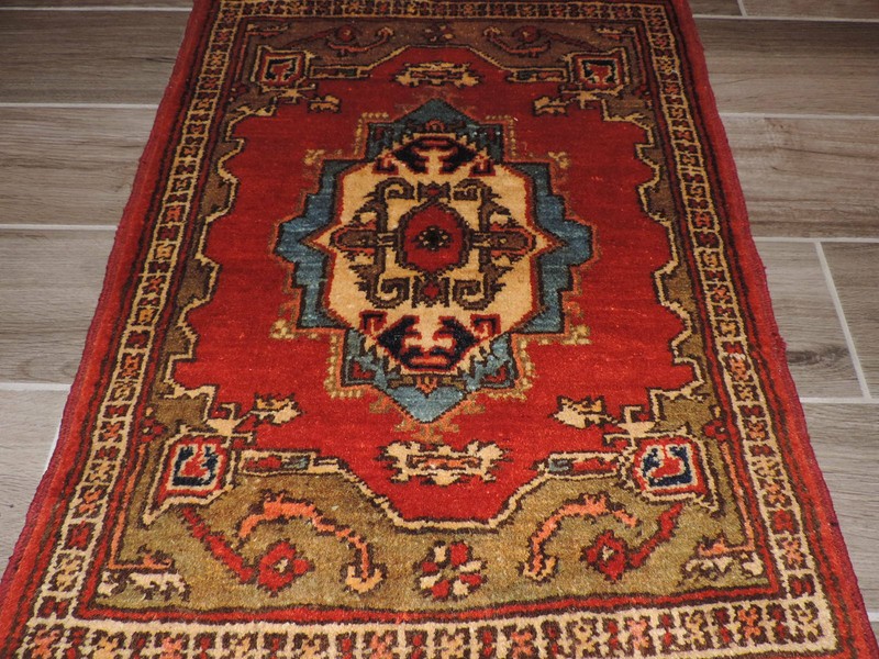 2x3ft. Handknotted Kargai Wool Rug gallery