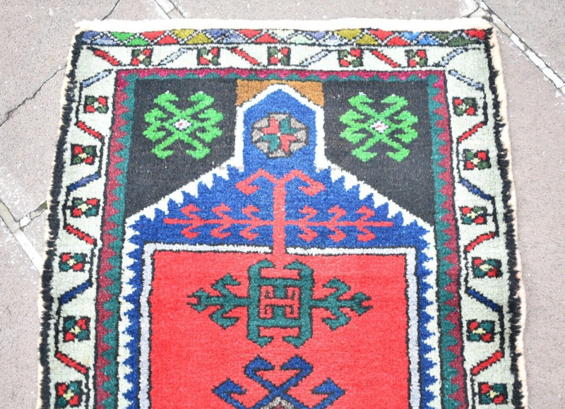 Turkish Rug 21'' x 43'' Vintage Konia Rug Hand-knotted Rug Small Wool Area Rug gallery