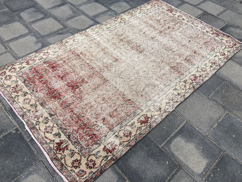 Red rug, Turkish Vintage rug, Large rug, Area rug, Living room rug, 4.1 x 7 ft gallery