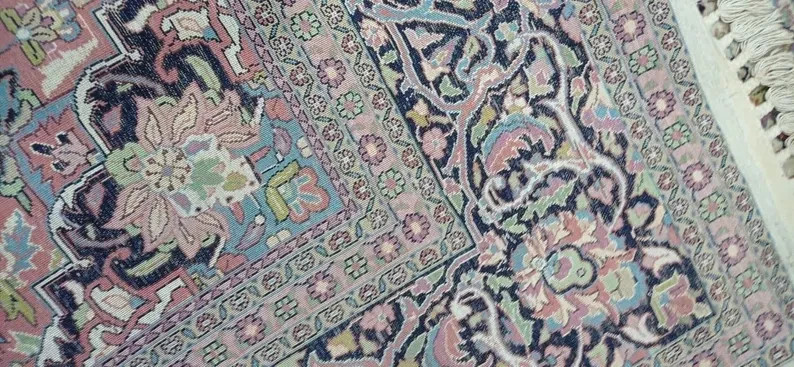 COLLECTORS’ ITEM Vintage Pure Natural Silk Super Fine Quality Hereke Carpet gallery