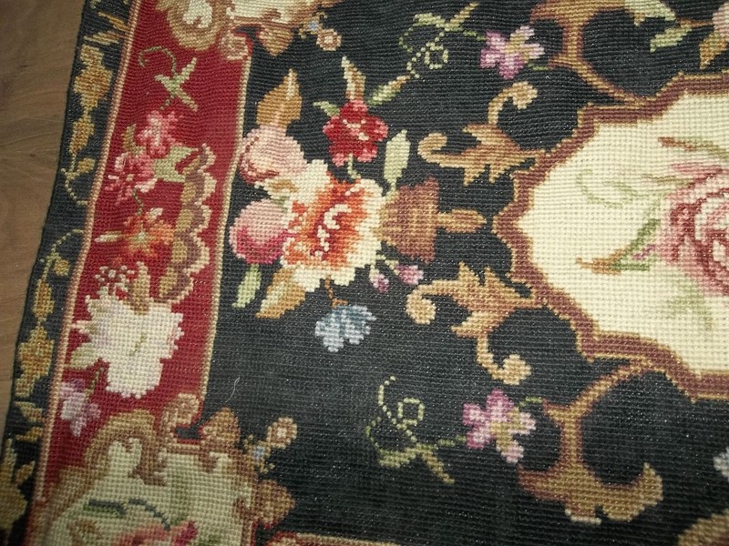 VTG BEIGE BURGUNDY DARK BLUE WOOL FOLK ART HAND HOOKED RUG gallery