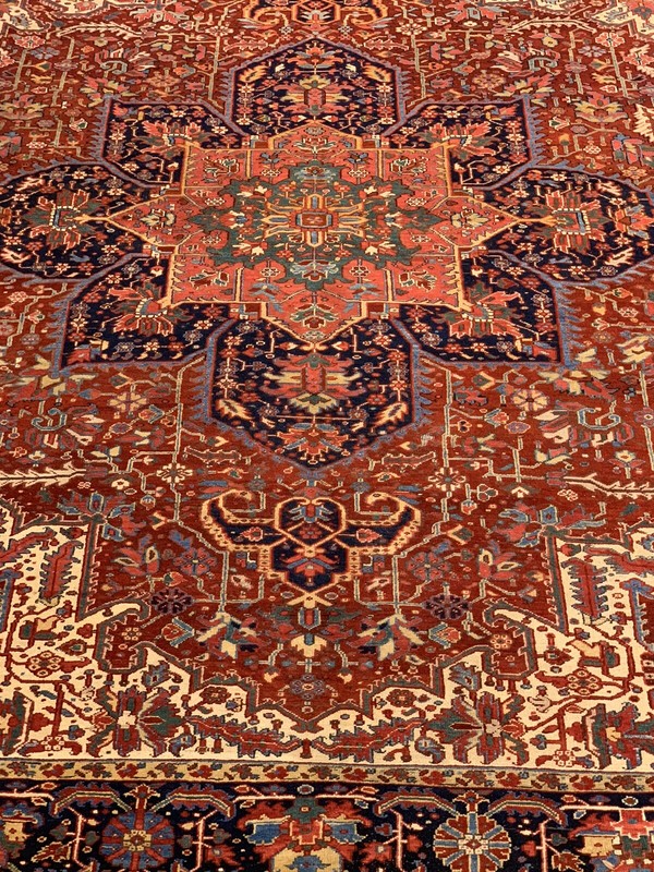 Circa 1920 TRIBAL VINTAGE ANTIQUE AMERICAN HERIZ 10.2x12.2 ESTATE RUG gallery