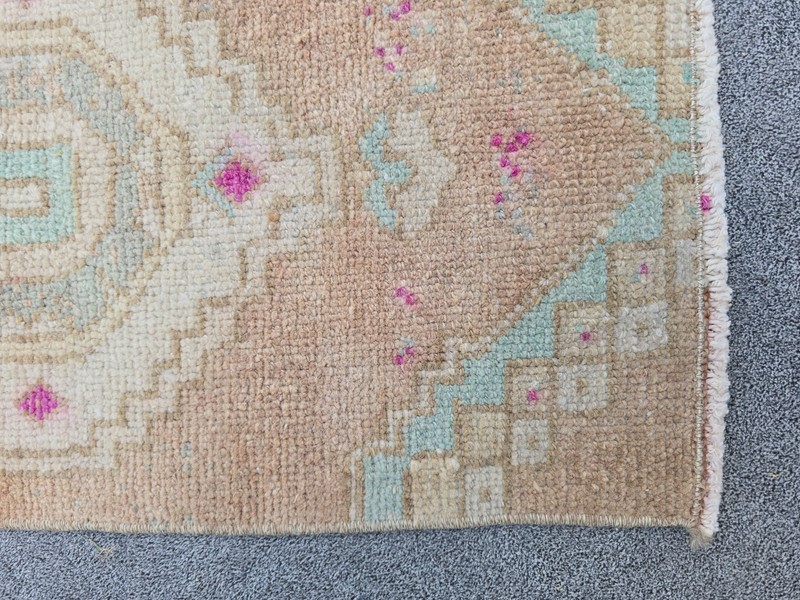Small Vintage Turkish Oushak Rug 1.2x2.1 Hand Knotted Wool Peach Pink Green gallery