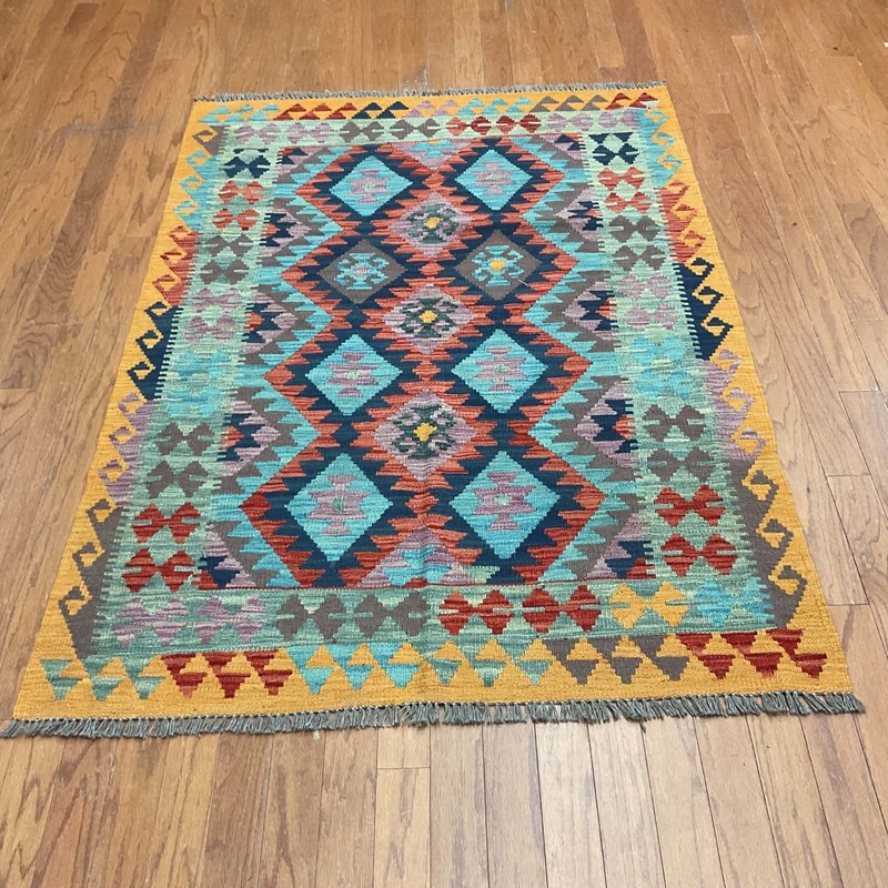 Afghan Hand-woven Mimana Kilim 100% Wool Area Rug (5'8" x 4'1") gallery