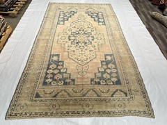 6 x 10 ft Pink Turkish Taspinar 1970s Vintage Hand Knotted Wool Turkish Rug