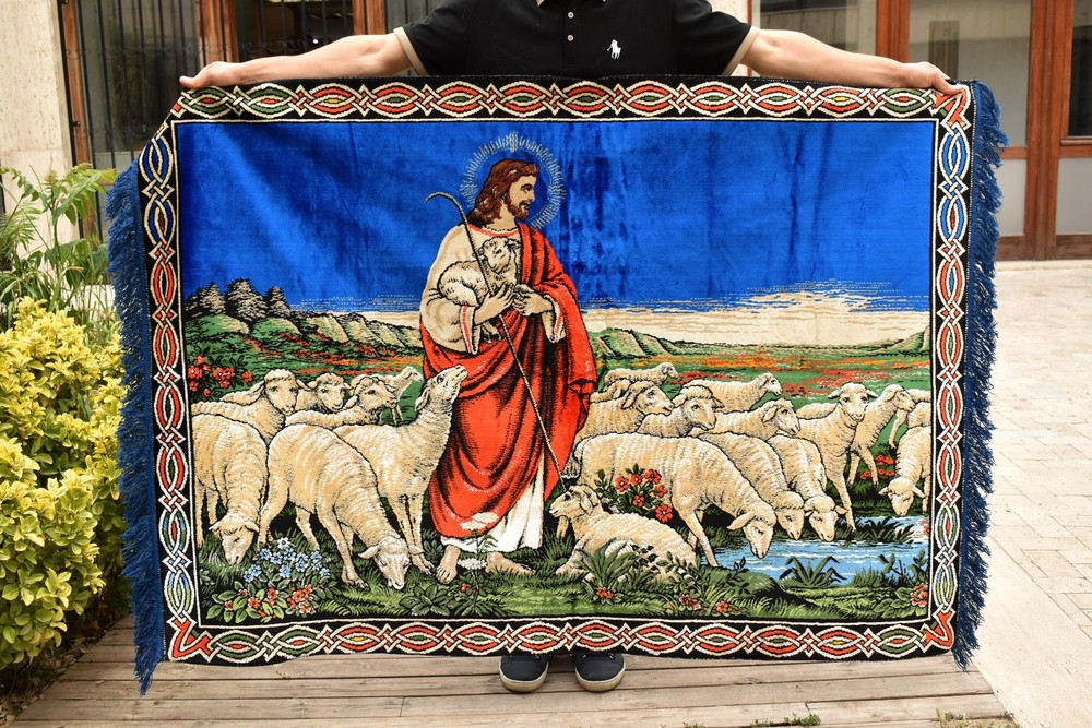 Turkish Rug 47''x68'' Wall Hanging Asmalik Rug Machine Made Jesus Pattern Rug