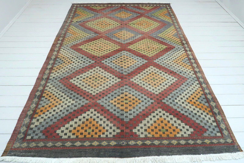 Vintage Turkish Kilim Wool Rug, Handmade Floor Carpet, Large Boho Rug 70"x109" gallery