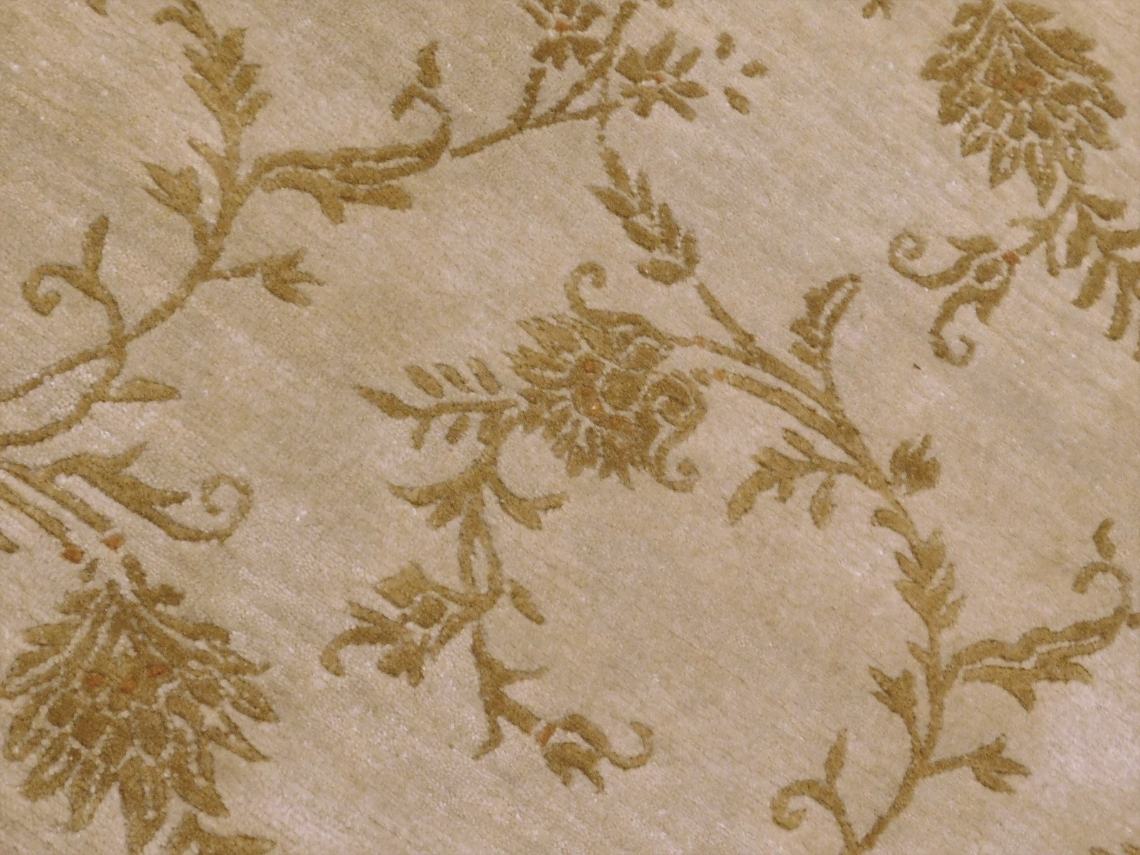 Hand knotted European Style Indian Rug gallery
