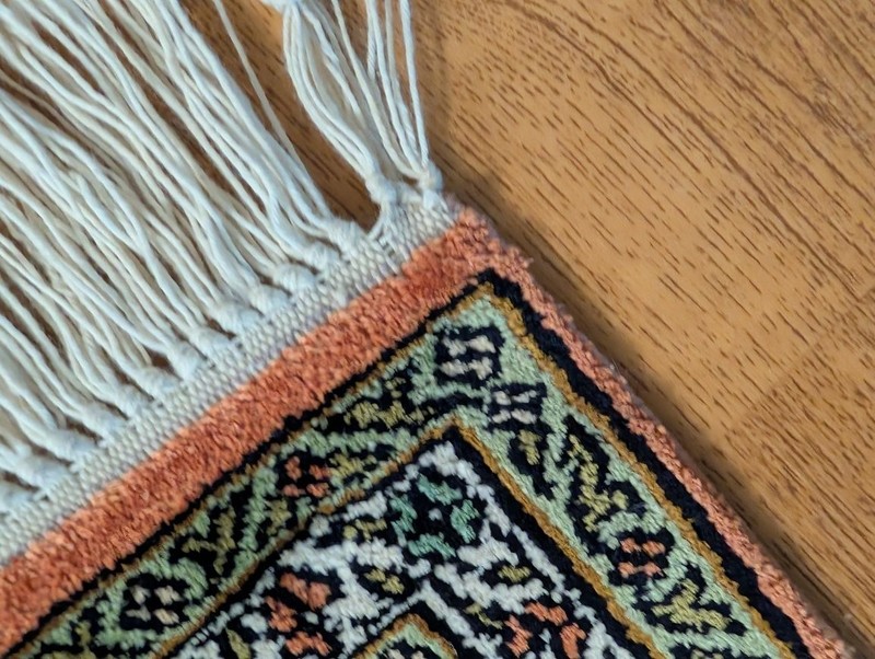 Hand-knotted, Feraghan 4'x6' Wool/Silk Rug, minor dmg, no walk on, or smoking gallery