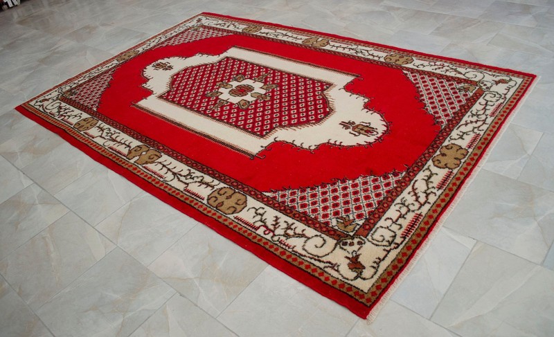 1970s Turkish Rug – Handwoven Red & Ivory Anatolian Carpet 6’1” x 9’2” gallery