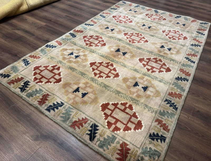 Geometric Design Area Rug 5x8, Beige and Rust Red gallery