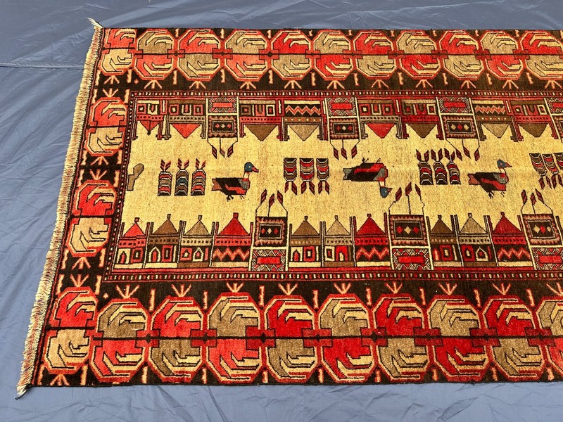 120 x 245 cm Vintage Stunning Shikargah Pictorial Hunting Scene Beluch Nomad Rug gallery