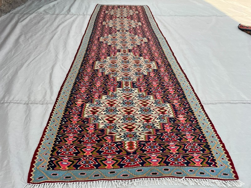 67 x 234 cm Stunning Vintage Super Fine Quality Senneh Knots Five Medallion Rug gallery