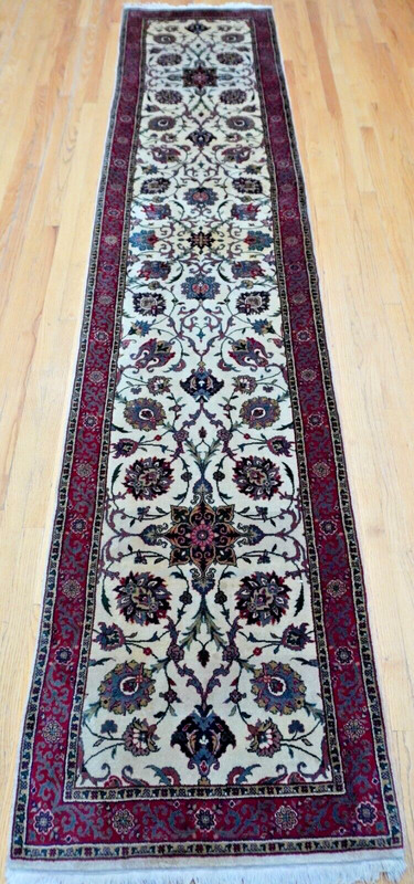 2'6" x 12' Excellent Indo- Tabrizz Floral Hand Knotted Wool Runner Rug gallery