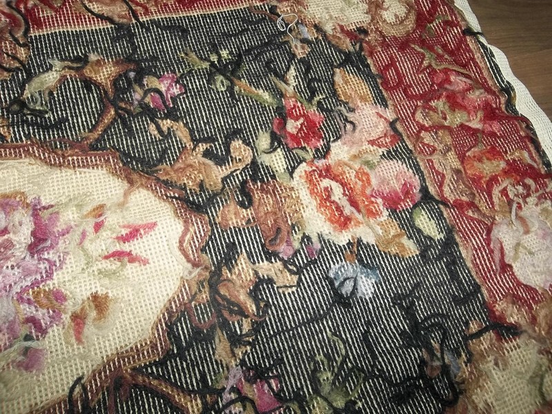 VTG BEIGE BURGUNDY DARK BLUE WOOL FOLK ART HAND HOOKED RUG gallery
