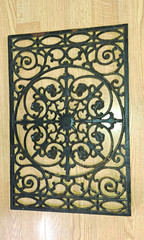 Vintage Victorian Style Door Mat Or Window Covering 20lb 6oz