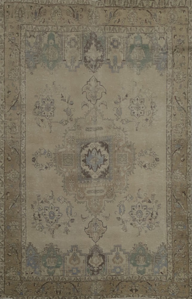 Timeless Beauty Handcrafted Area Rug 7x9 Beige Wool Handmade Room Size Carpet