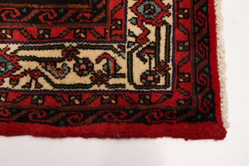 Vintage 4'8" x 6'7" Traditional Hand Knotted Vegetable Dye Wool Area Rug gallery