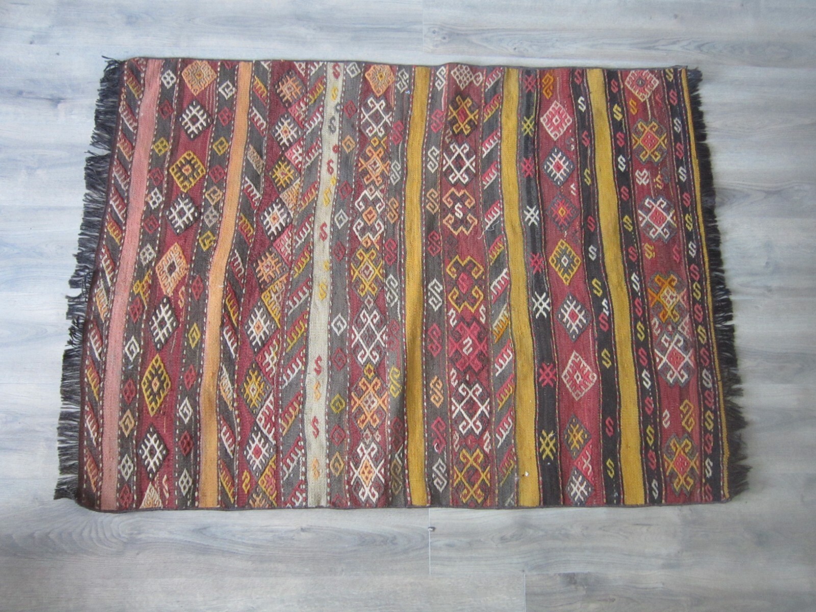 hand made mut kilim gallery